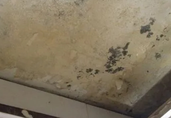 浦口阳台漏水维修公司分享下浦口卫生间渗水维修需要注意哪些问题。